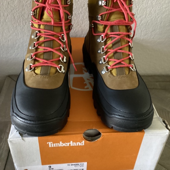 Timberland Vibram® Euro Waterproof Hiking Shoe (Women), size 9 - Picture 9 of 12